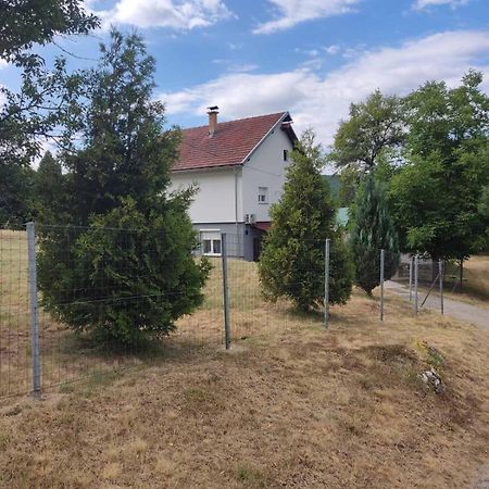 Studio Apartman Sonja Otočac Eksteriør billede